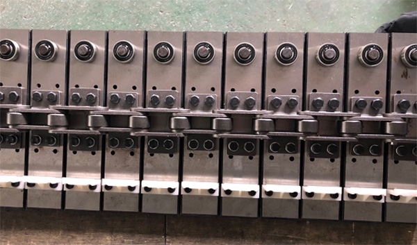 Chain & bearing combined conveyor